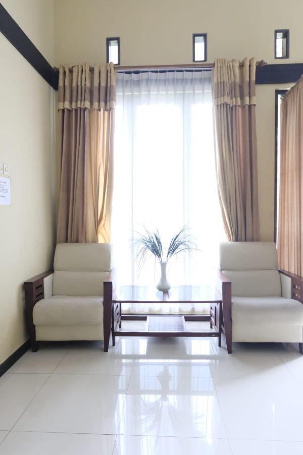 Aldeoz Villa Ciater Sarireja Esterno foto