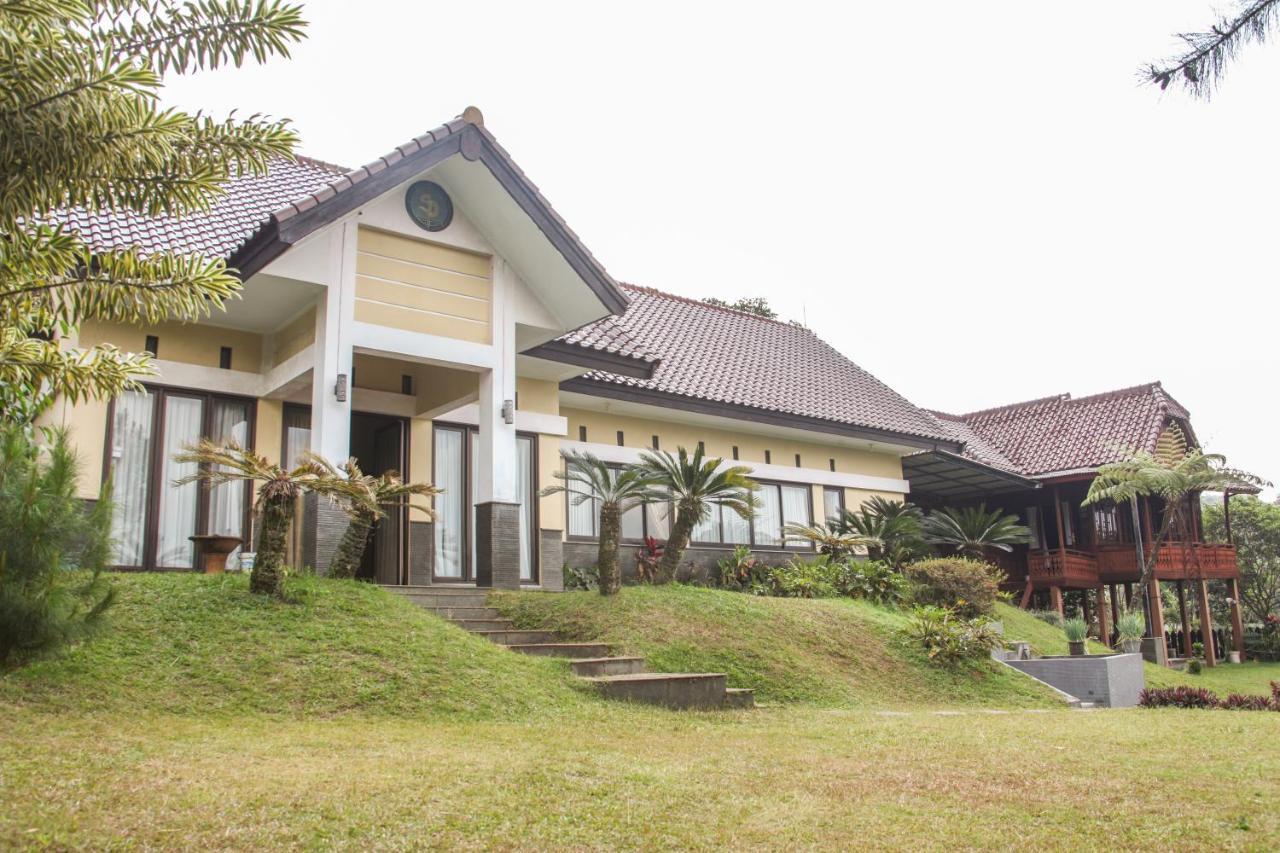 Aldeoz Villa Ciater Sarireja Esterno foto